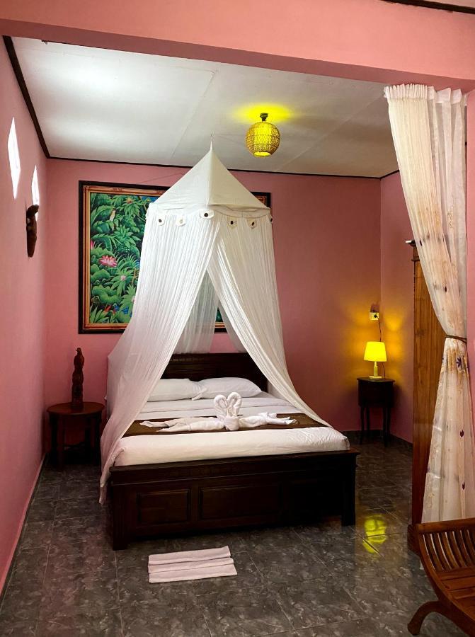 Homestay Sente มุนดุก ภายนอก รูปภาพ